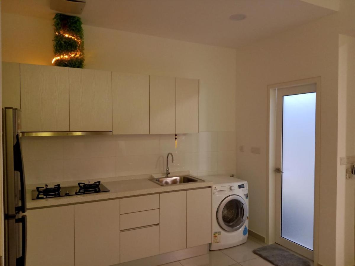 #4 Summer Studio - One South Seri Kembangan Ngoại thất bức ảnh